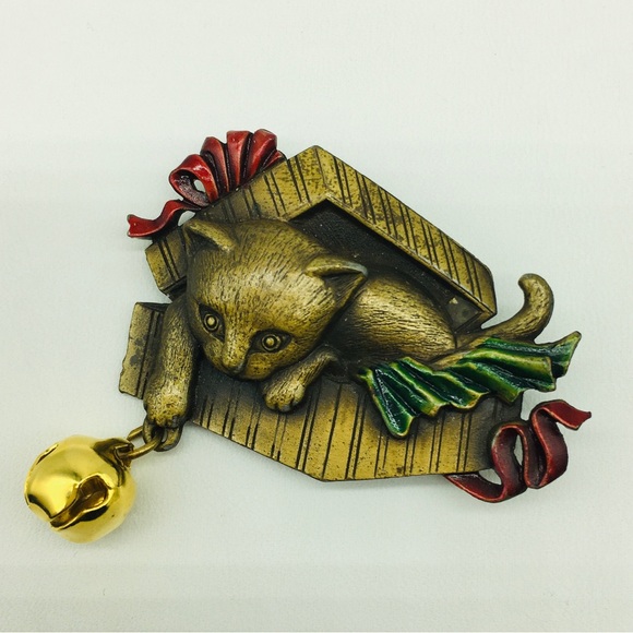 JJ Signed Kitty Cat In Gift Present Box Articulated Bell Pin Christmas Brooch - Picture 2 of 6
